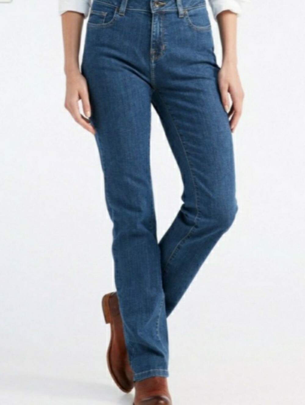L.L. Bean Women's Classic Fit Jeans Size 8